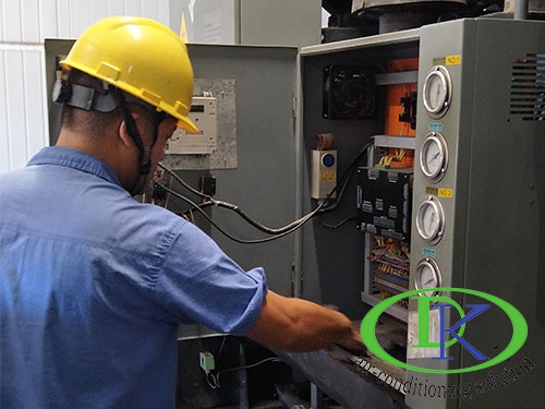 富田螺桿機保養(yǎng)